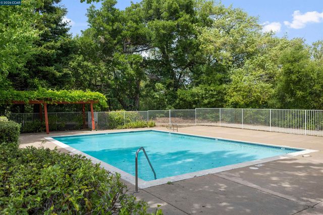 121 Enchanted Way, San Ramon, CA 94583