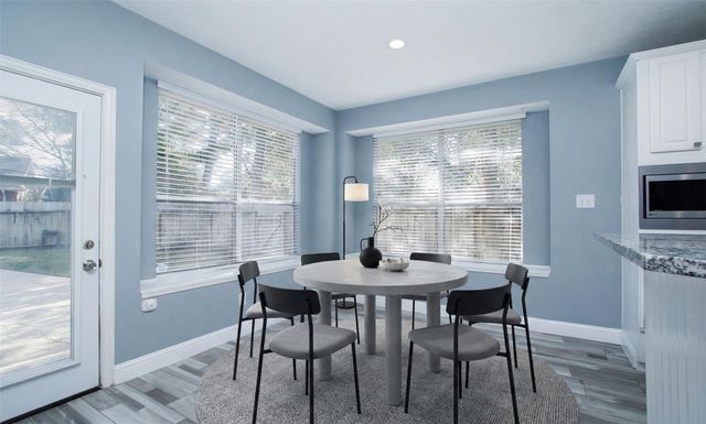 2 Sweet Birch Place, The Woodlands, TX 77382