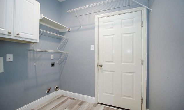 2 Sweet Birch Place, The Woodlands, TX 77382