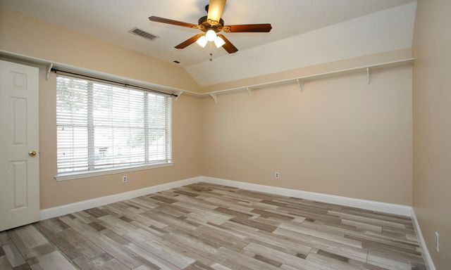 2 Sweet Birch Place, The Woodlands, TX 77382