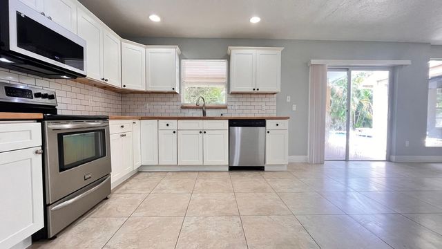 11535 Sanderling Drive, Wellington, FL 33414