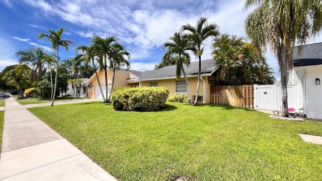 11535 Sanderling Drive, Wellington, FL 33414