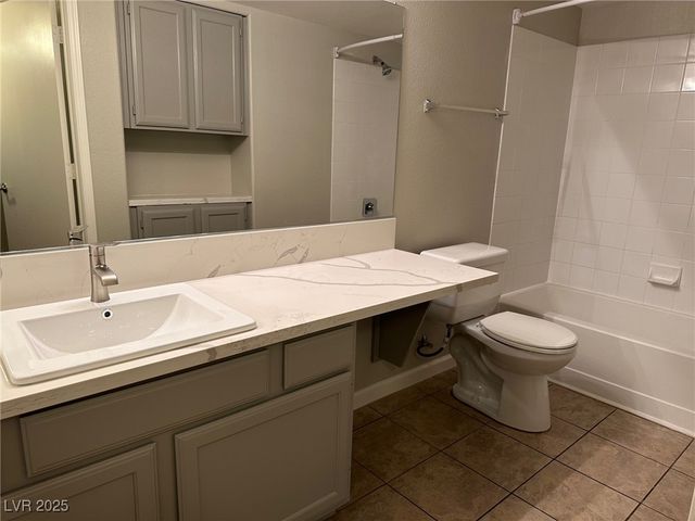 7255 West Sunset Road 1024, Las Vegas, NV 89113