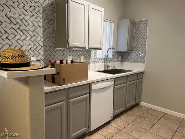 7255 West Sunset Road 1024, Las Vegas, NV 89113