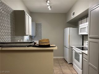 7255 West Sunset Road 1024, Las Vegas, NV 89113