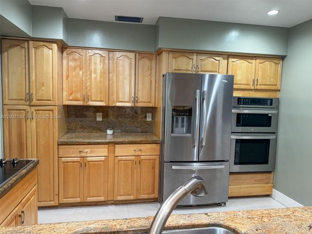 7833 Tropicana St, Miramar, FL 33023