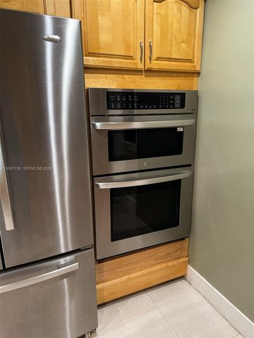 7833 Tropicana St, Miramar, FL 33023