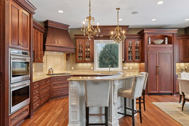 315 Calamus Circle, Medina, MN 55340