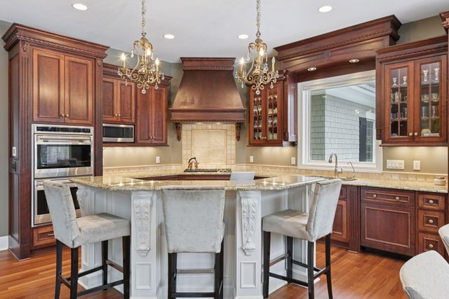 315 Calamus Circle, Medina, MN 55340