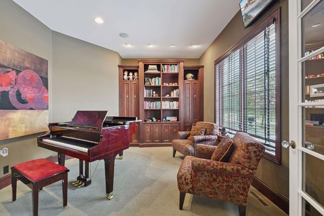 315 Calamus Circle, Medina, MN 55340