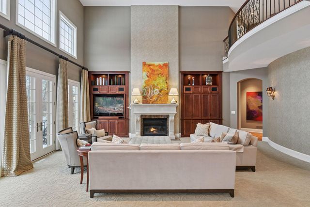 315 Calamus Circle, Medina, MN 55340