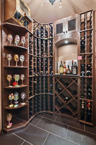 315 Calamus Circle, Medina, MN 55340