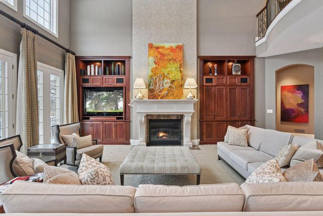 315 Calamus Circle, Medina, MN 55340