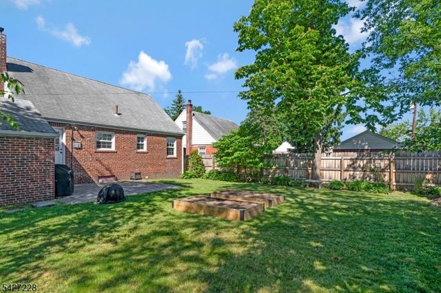 2727 Spruce St, Union Twp., NJ 07083