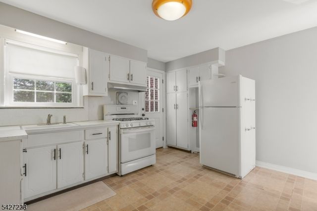 2727 Spruce St, Union Twp., NJ 07083