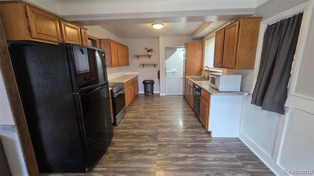 918 New York Avenue, Lincoln Park, MI 48146
