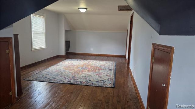 918 New York Avenue, Lincoln Park, MI 48146