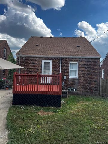 918 New York Avenue, Lincoln Park, MI 48146