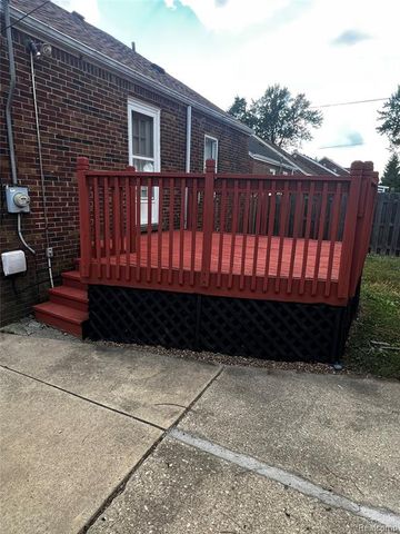 918 New York Avenue, Lincoln Park, MI 48146