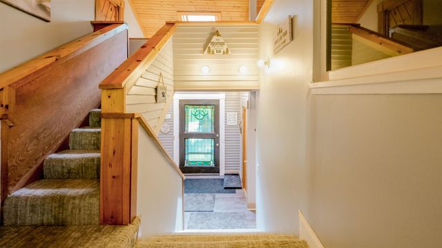 20 Gill Terrace, Ludlow, VT 05149