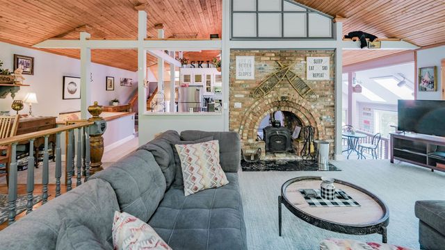 20 Gill Terrace, Ludlow, VT 05149