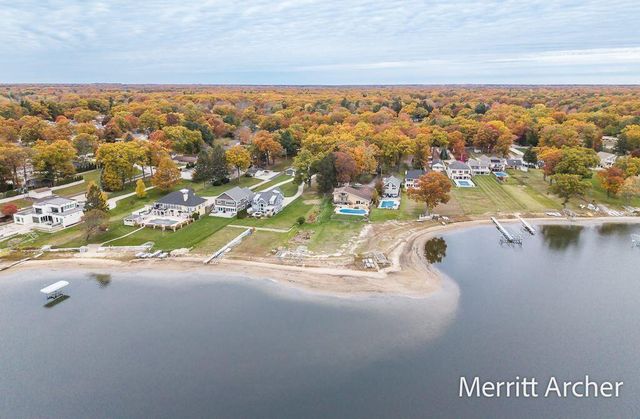 1499 Glenwood Avenue, Muskegon, MI 49445