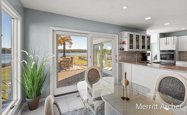 1499 Glenwood Avenue, Muskegon, MI 49445