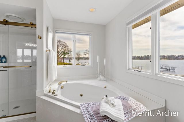 1499 Glenwood Avenue, Muskegon, MI 49445