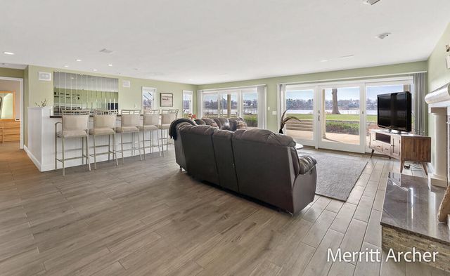 1499 Glenwood Avenue, Muskegon, MI 49445