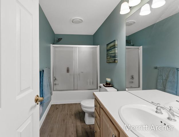 1499 Glenwood Avenue, Muskegon, MI 49445