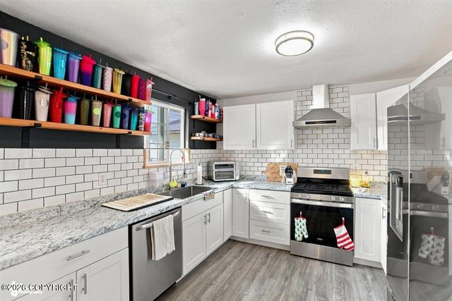 636 N Lane Street, Anchorage, AK 99508