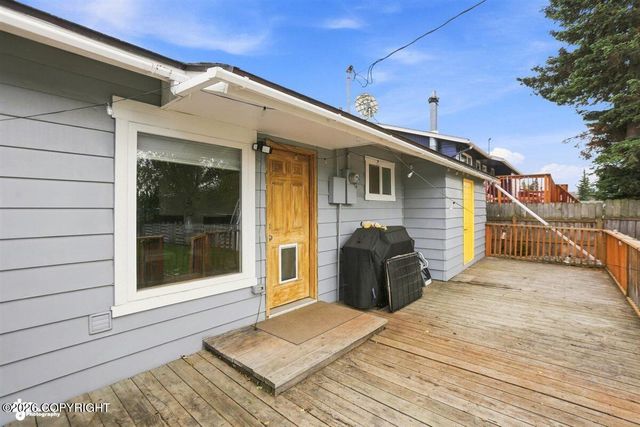 636 N Lane Street, Anchorage, AK 99508
