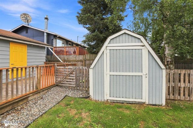 636 N Lane Street, Anchorage, AK 99508