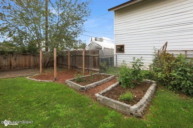 636 N Lane Street, Anchorage, AK 99508