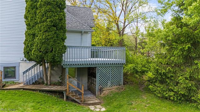 866 S Court Street, Medina, OH 44256