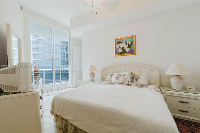 15811 COLLINS AVE 3607, Sunny Isles Beach, FL 33160
