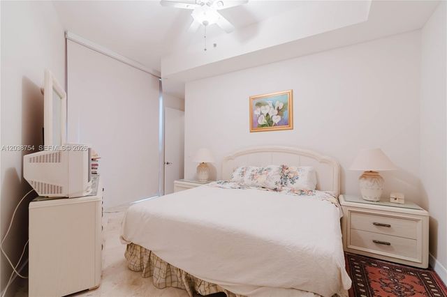 15811 COLLINS AVE 3607, Sunny Isles Beach, FL 33160