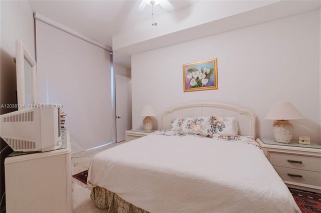 15811 COLLINS AVE 3607, Sunny Isles Beach, FL 33160
