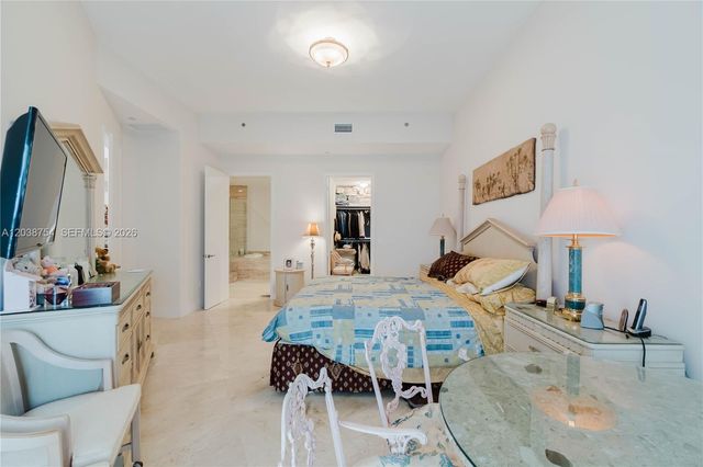 15811 COLLINS AVE 3607, Sunny Isles Beach, FL 33160