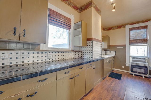 123 N Line, Mineola, TX 75773