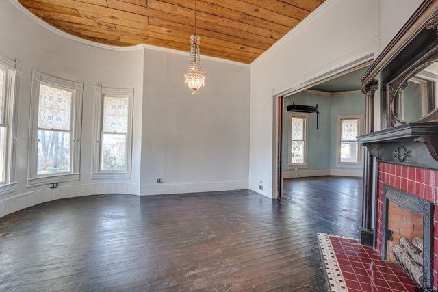 123 N Line, Mineola, TX 75773