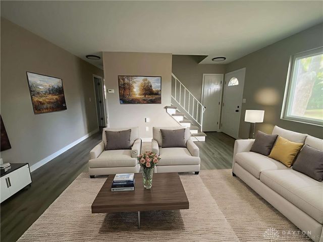 1329 Lee Road, Troy, OH 45373