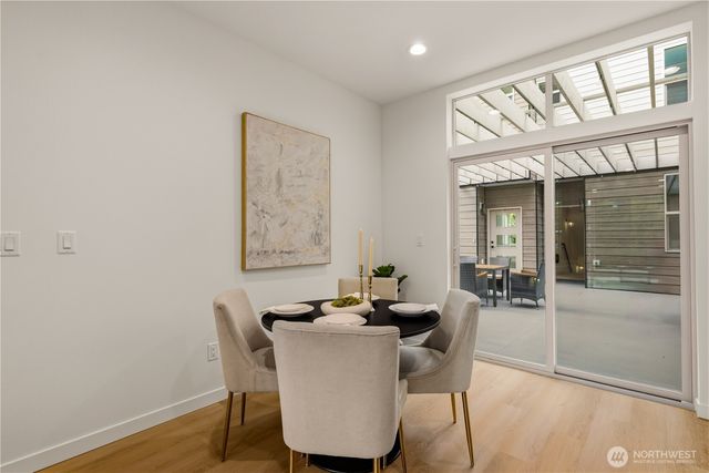 3817 C Fremont Avenue N, Seattle, WA 98103
