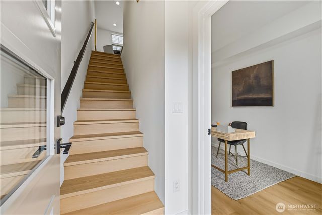 3817 C Fremont Avenue N, Seattle, WA 98103