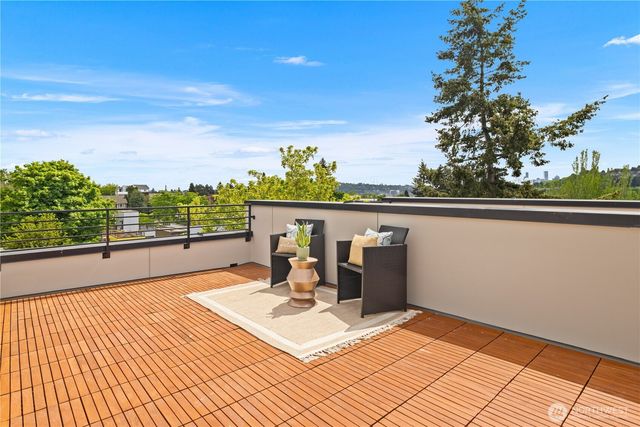 3817 C Fremont Avenue N, Seattle, WA 98103