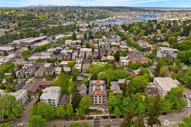 3817 C Fremont Avenue N, Seattle, WA 98103