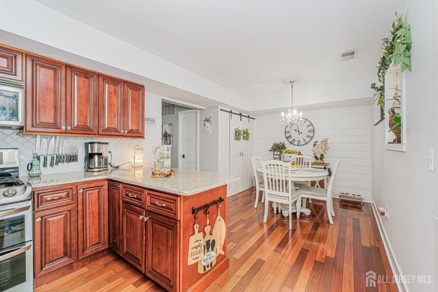 4 Shilling Way, Jackson, NJ 08527