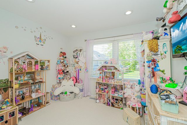 4 Shilling Way, Jackson, NJ 08527