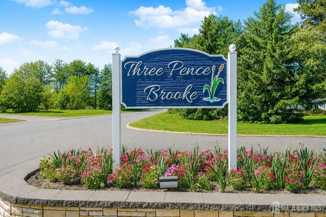 4 Shilling Way, Jackson, NJ 08527