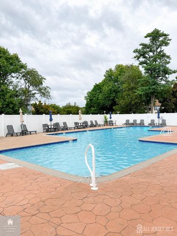 4 Shilling Way, Jackson, NJ 08527